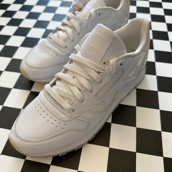 NEW REEBOK CLASSIC LEATHER PEARLESCENT DETA SIZE 7.5 - Picture 7 of 15